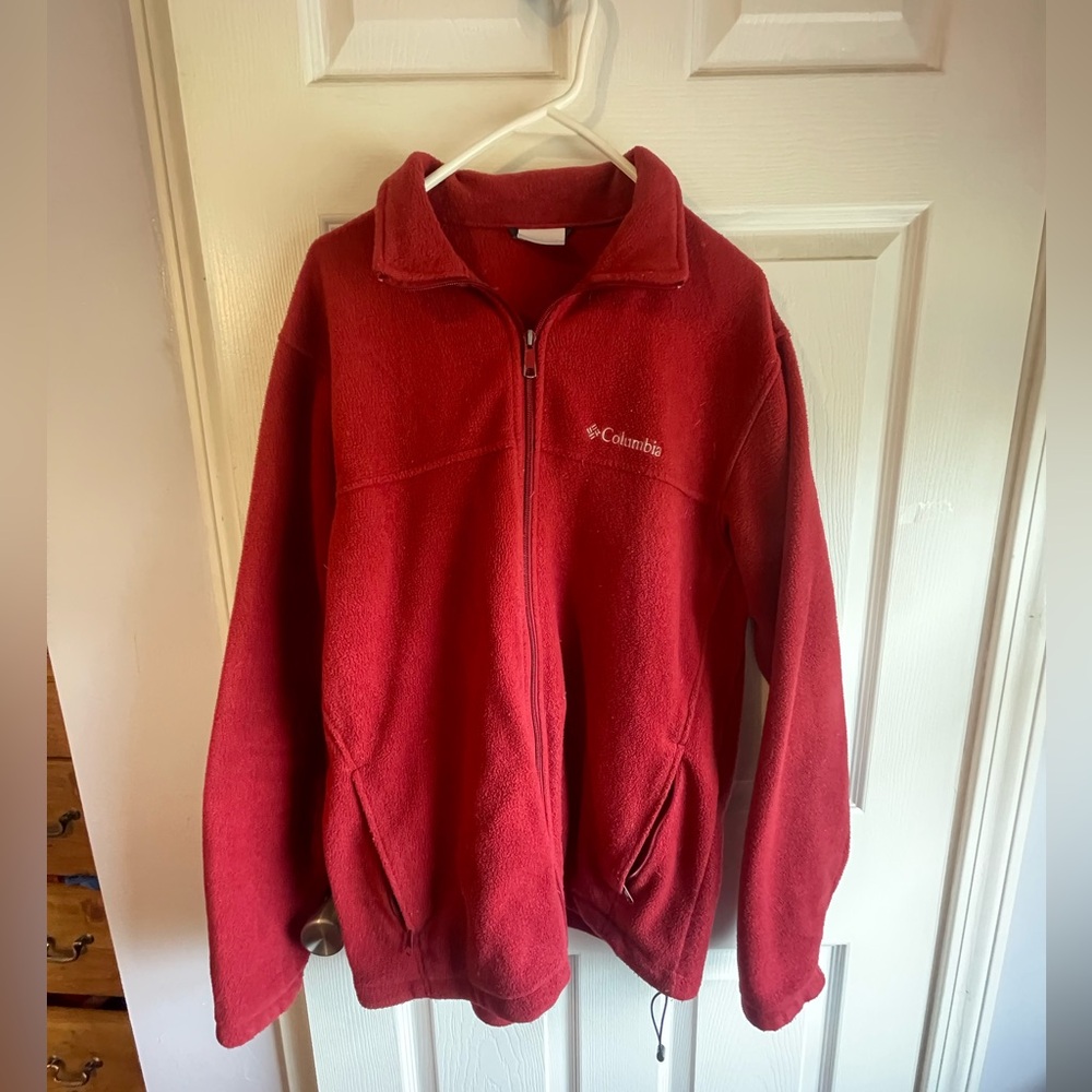 Men’s Large red Columbia fleece Jacket